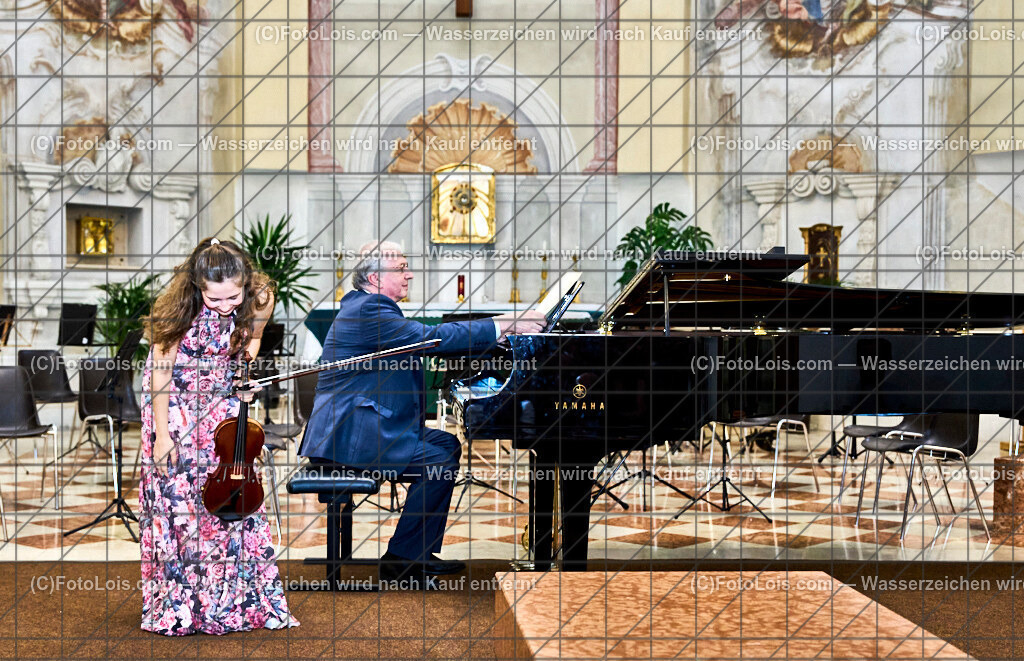 ALP8375_XXXX-Chopin-Festival_Kostner-WagnerArtzt | (C)FotoLois.com, Alois Spandl. XXXX. Chopin-Festival in der Kartause Gaming, Eröffnujngskonzert in der Kartausenkirche mit Vera Kostner, Manfred Wagner-Artzt, Janusz Olejniczak, Camerata Mozartiana mit Dirigent Daniel Auner und Klaviersolist Christopher Hinterhuber, Fr 16. August 2024.