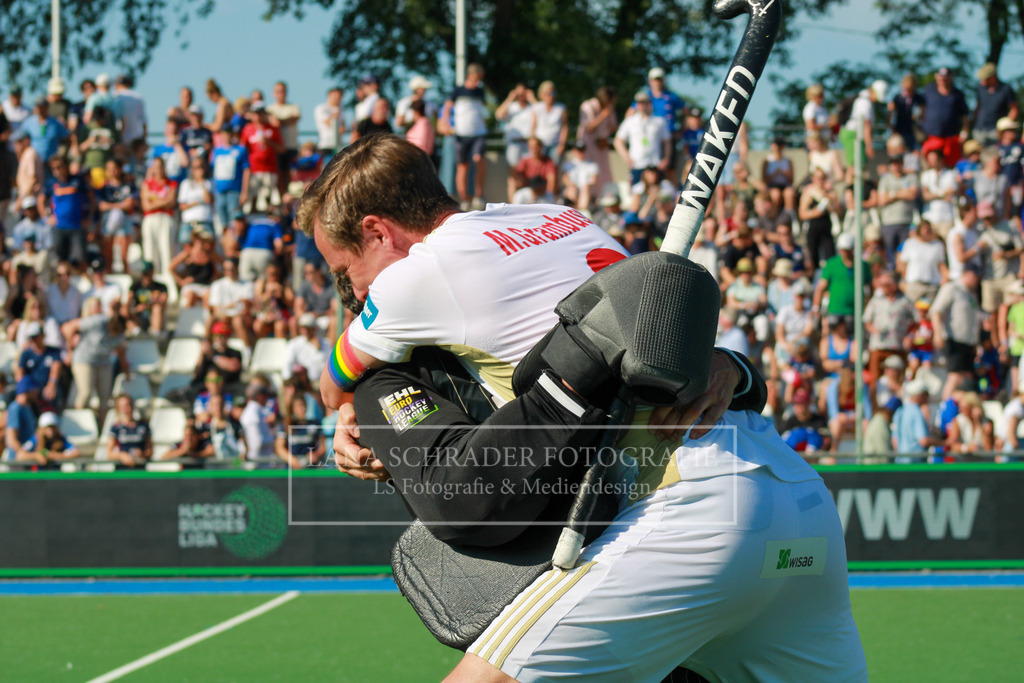 DM23 Finale Herren Mannheimer HC -  Rot-Weiß Köln 04.06.23-215 | lanaschraderfotografie - Realisiert mit Pictrs.com