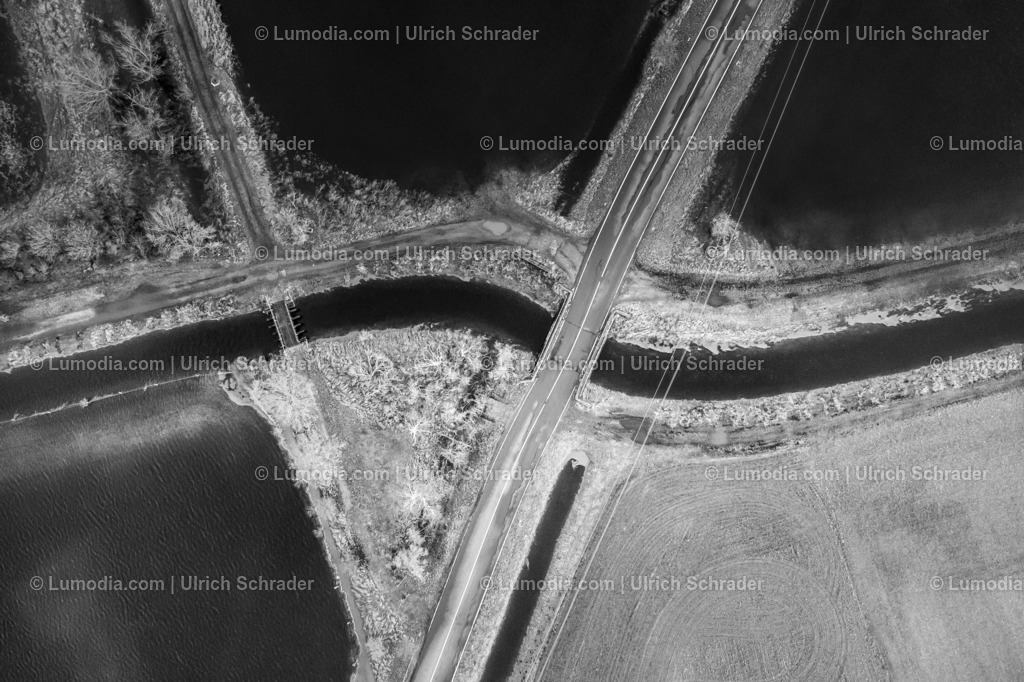 10049-51807 - Hochwasser im Großen Bruch | Stockfoto und Bilderpool mit Bildmaterial aus Deutschland, dem Harz, Halberstadt, Quedlinburg, Wernigerode und weltweit. Qualitativ hochwertige und professionelle Fotos anschauen und kaufen. - Realisiert mit Pictrs.com