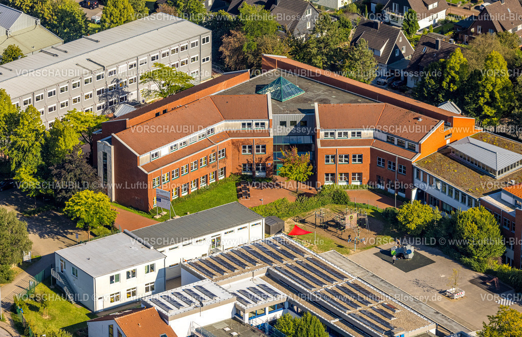 Sprockhoevel240811282Hasslinghausen | Luftbild, Gemeinschaftsgrundschule Haßlinghausen und Wilhelm-Kraft-Gesamschule, Haßlinghausen, Sprockhövel, Ruhrgebiet, Nordrhein-Westfalen, Deutschland