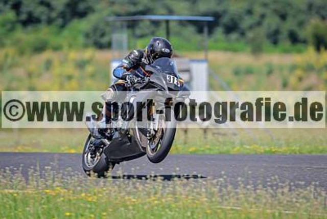 spof5751 | Professionelle Fotos von Sportveranstaltungen, aber auch Hochzeiten und anderen Events. - Realisiert mit Pictrs.com