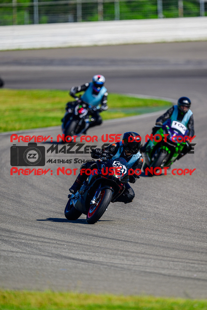 MaZZes_FotoMatrix_240520_6007705_3557 | INST