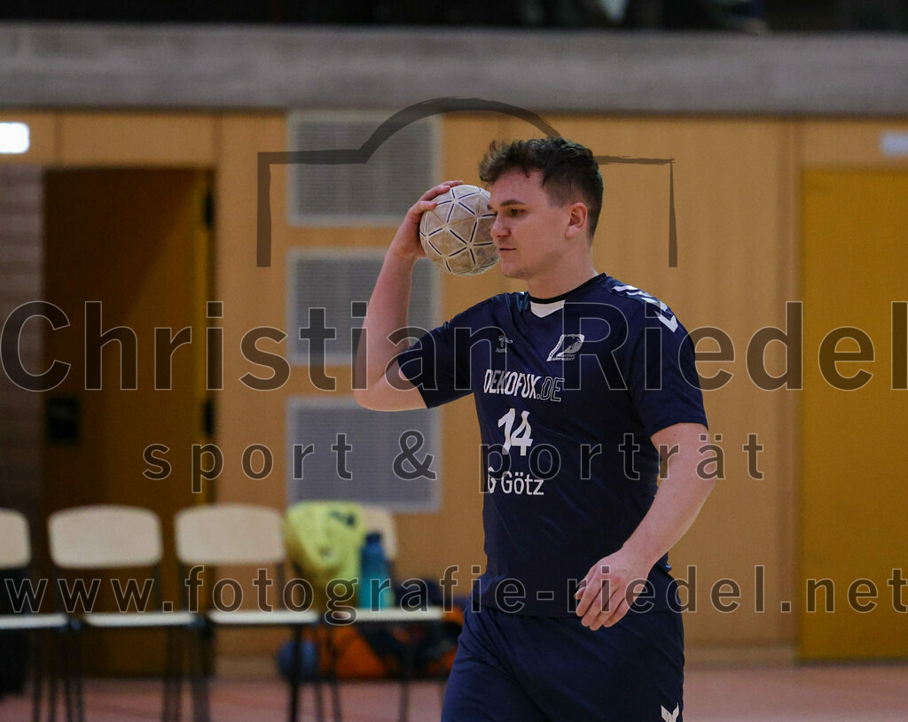 2023-12-09_054_SpVgg_Altenerding_gegen_TSV_Indersdorf | Erding, Deutschland, 09.12.2023:
Handball, Bezirksoberliga Männer 2023 / 2024, 10. Spieltag, SpVgg Altenerding gegen TSV Indersdorf, Endergebnis: 42:25

Kevin Mössle (TSV Indersdorf, #14)

Foto: Christian Riedel / fotografie-riedel.net