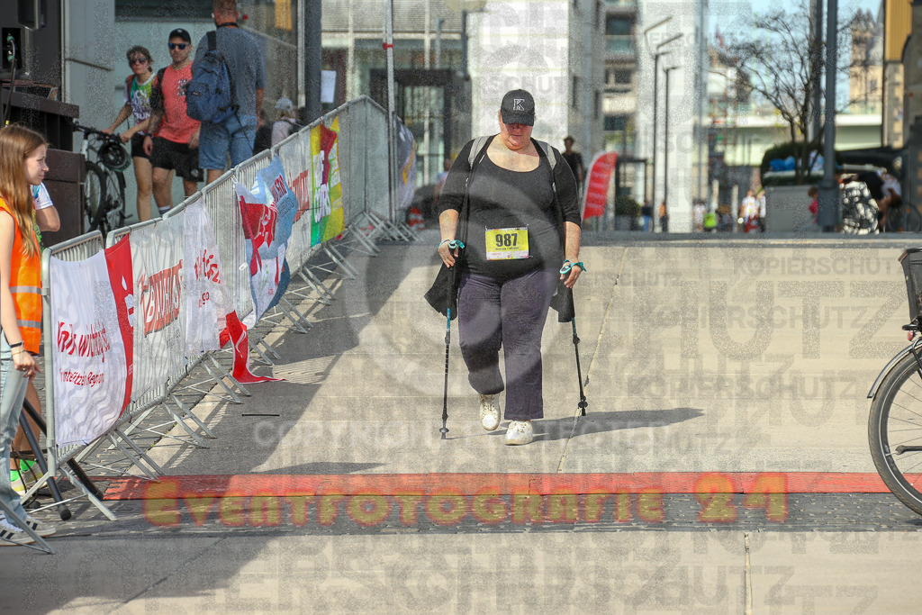 250920_1359_EX1_7206 | Sportfotografie im Rhein-Sieg Kreis, Köln, Bonn, NRW, Rheinland Pfalz, Hessen, etc. Unser Tätigkeitsfeld umfasst den Laufsport vom Volkslauf über den Marathon, Duathlon, Triathon bis zum Ultralauf wie Kölnpfad Ultra oder Schindertrail.