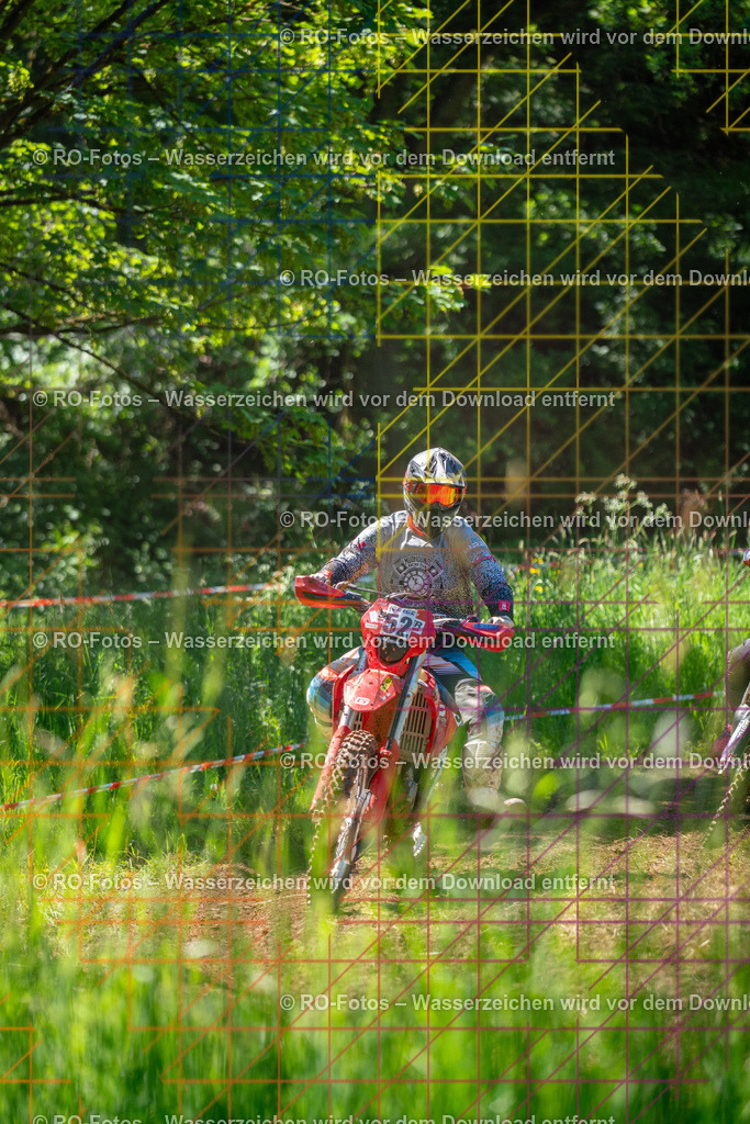 Wolfshausen 2 Lauf -392 | Sportfotografie von RO-Fotos: Motorsport, Motocross, Enduro, Laufveranstaltungen und Triathlon. Professionelle Fotos von Sportlern und Events. - Realisiert mit Pictrs.com