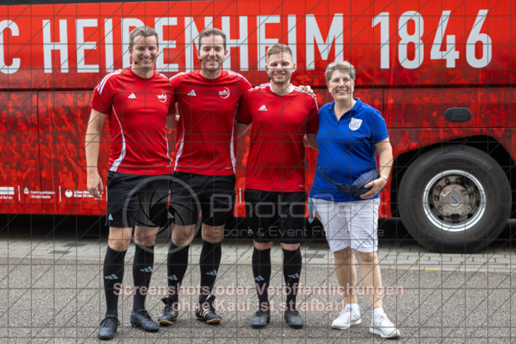 20250706_145305_0339 | #,TSG Salach (blau) vs. 1.FC Heidenheim (rot), Fußball, Freundschaftsspiel - WfV, Saison 2025/2026, Rasensportplatz, Staufenecker Str. 41, 73084 Salach, 06.07.2025 - 15:30 Uhr,Foto: PhotoPeet-Sportfotografie/Peter Harich