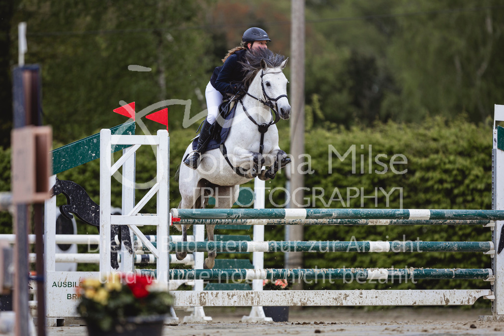 240426_Olfen-Vinnum_PonyTrophy-343 | Deine schönsten Turniermomente als professionelle Fotos! Entdecke hochwertige Pferdesport-Fotografie im Online-Shop. Jetzt Fotos finden & bestellen!