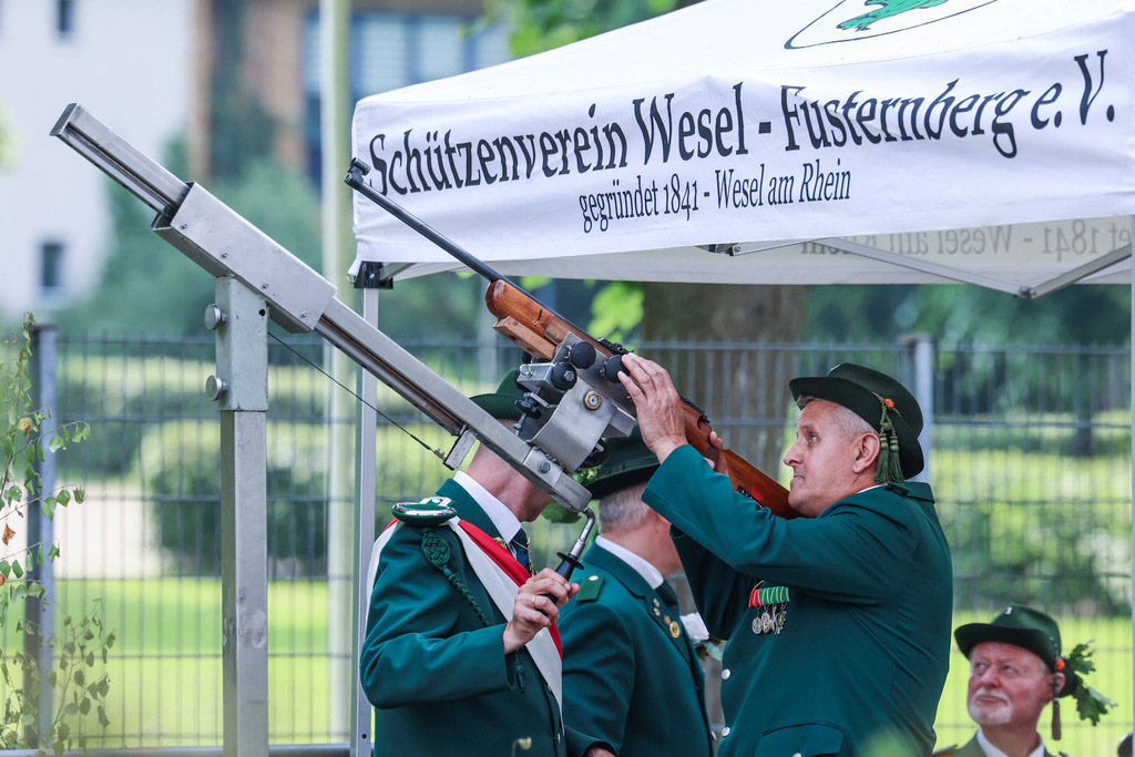 top-top.de 240601-127 | Foto, Video, Fotografie, Videografie, Fotobox, DJ, Discjockey, Musik, Musikbox, Veranstaltung, Photobooth, Amazon, Ebay, Buchtipp, Bestseller, Autor, Verlag, Buch, Wesel, Hamminkeln, NRW, Dinslaken, Rees, Drohne, Hochzeit, Party, Fotobox, Wesel, Fotograf