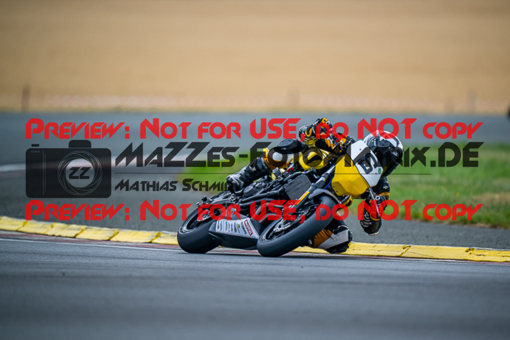 MaZZes_FotoMatrix_220723_5643 | IDM1000