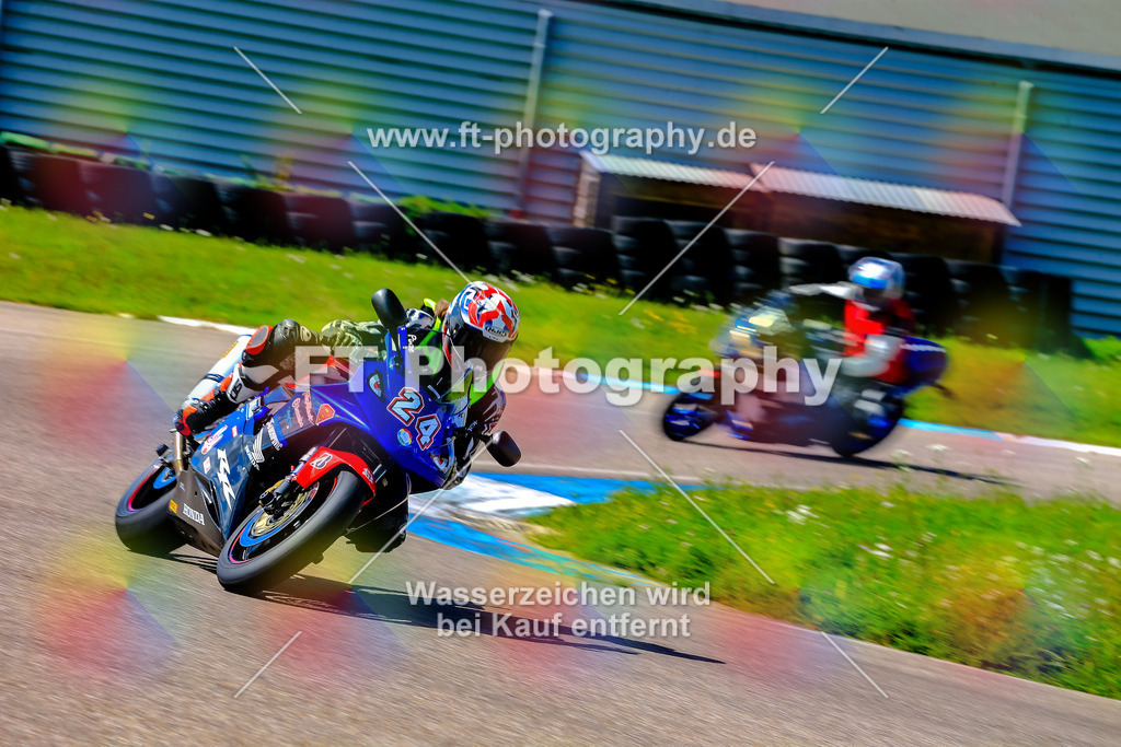 024-6219 | Hier findet Ihr Bilder von Touristenfahrten auf der Nürburgring Nordschleife oder von anderen Veranstaltungen die ich besucht habe. Viel Spass beim Durch Schauen 