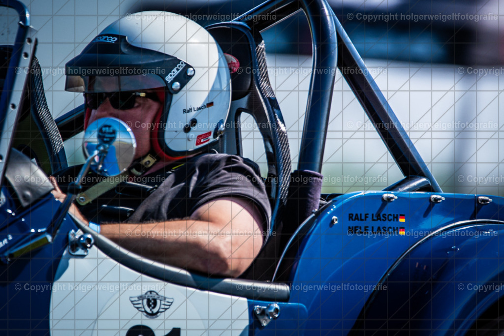 Morgan Baby Doll | Foto vom 3. Classic Motor Weekend 18. - 20. August 2023 auf dem Flugplatz in Obermehler - Realisiert mit Pictrs.com