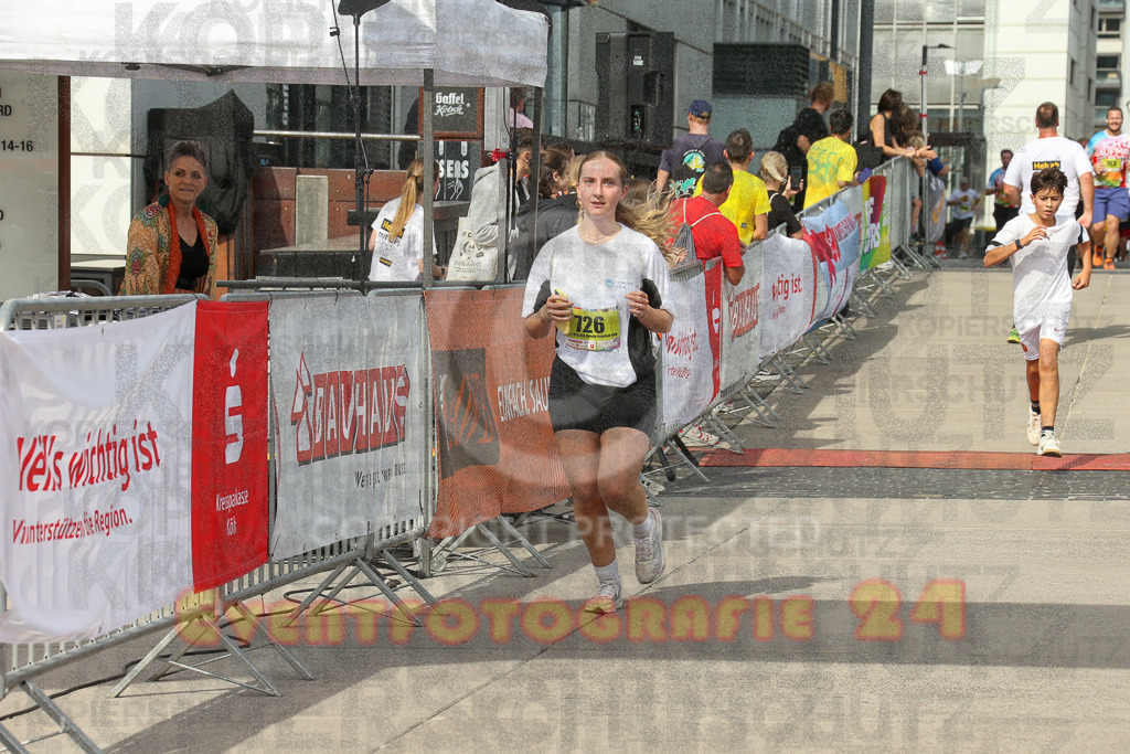 250920_1331_EX1_5231 | Sportfotografie im Rhein-Sieg Kreis, Köln, Bonn, NRW, Rheinland Pfalz, Hessen, etc. Unser Tätigkeitsfeld umfasst den Laufsport vom Volkslauf über den Marathon, Duathlon, Triathon bis zum Ultralauf wie Kölnpfad Ultra oder Schindertrail.