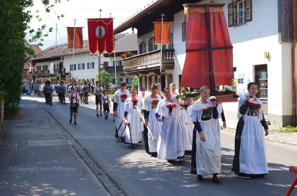 IMGP3600 | fotografiert von Axel PollmannLeonhardi Wallfahrt Benediktbeuern und Murnau, Fronleichnam, Fasching, Landschaft im Loisachtal und Benediktbeuern  - Realisiert mit Pictrs.com