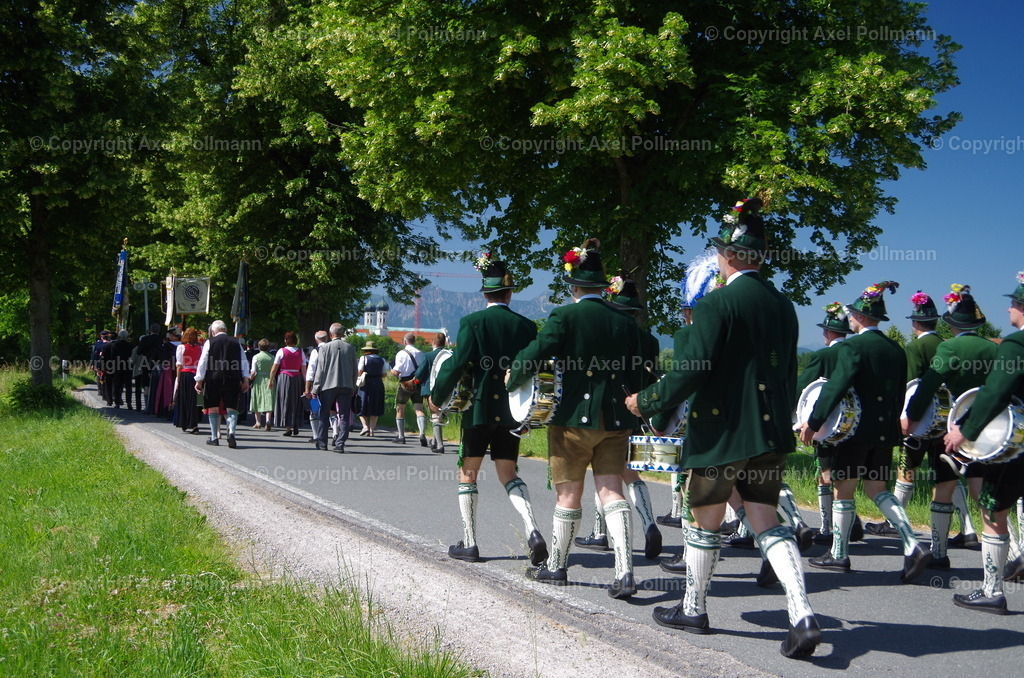 IMGP6383 | fotografiert von Axel PollmannLeonhardi Wallfahrt Benediktbeuern und Murnau, Fronleichnam, Fasching, Landschaft im Loisachtal und Benediktbeuern  - Realisiert mit Pictrs.com