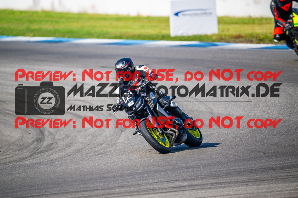 MaZZes_FotoMatrix_240520_6007705_2359 | ROT