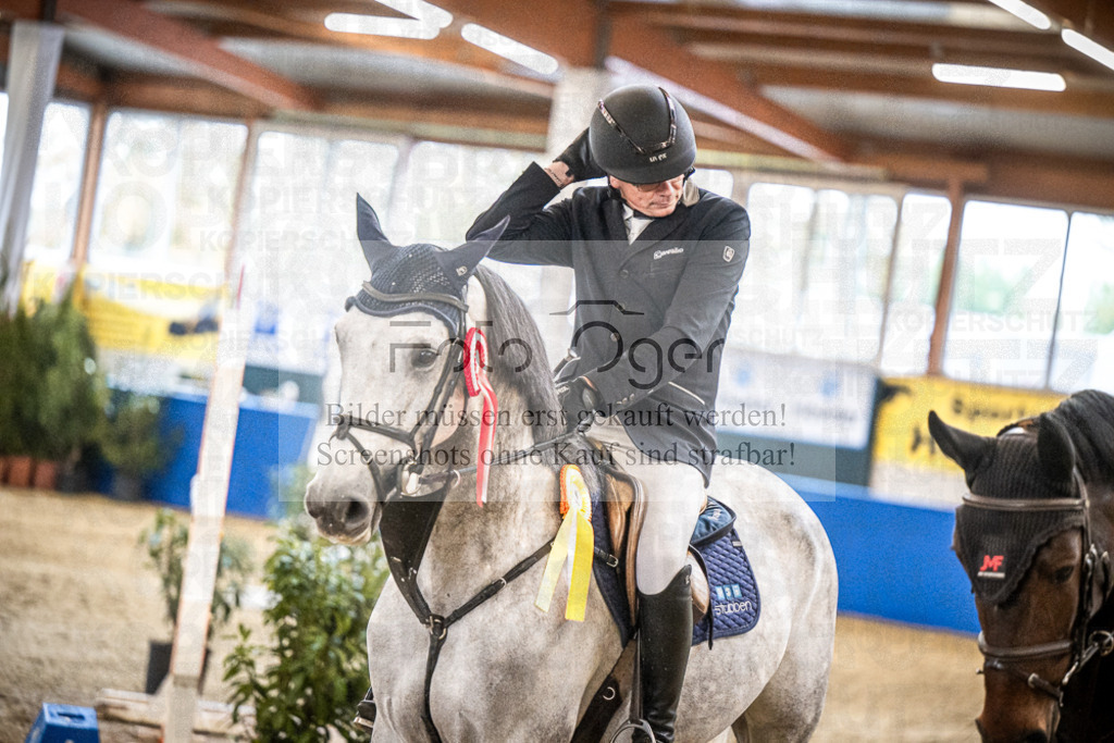 DOS_B1415 | Entdecke hochwertige Reitturnierfotos von Foto Oger. Professionell, emotional und authentisch – jetzt Lieblingsmomente im Shop bestellen.Deutschlandweite Turnierfotografie. - Realisiert mit Pictrs.com