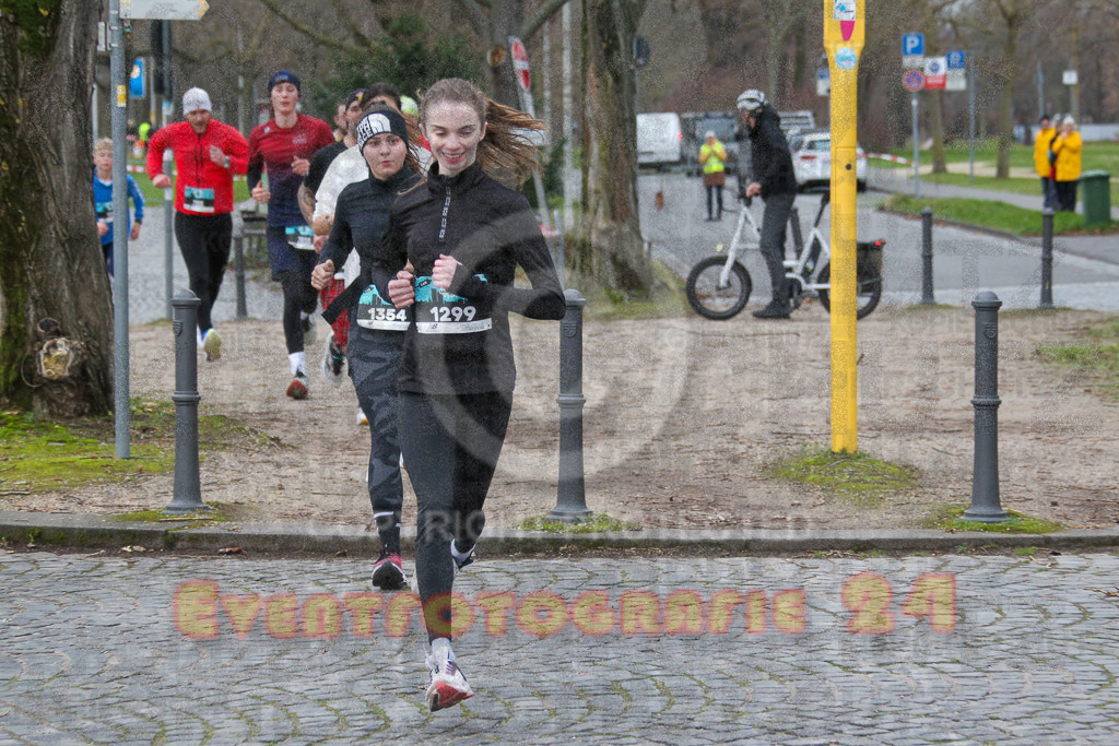 231231_1017_EV4_8317 | Sportfotografie im Rhein-Sieg Kreis, Köln, Bonn, NRW, Rheinland Pfalz, Hessen, etc. Unser Tätigkeitsfeld umfasst den Laufsport vom Volkslauf über den Marathon, Duathlon, Triathon bis zum Ultralauf wie Kölnpfad Ultra oder Schindertrail.