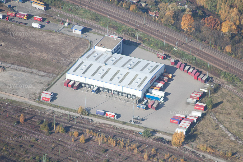 Luftbild: Wofahrtsweierer Straße, Emons Spedition GmbH im Ortsteil Oststadt in Karlsruhe im Bundesland Baden-Württemberg in Deutschland. Foto: IMG_35125.jpg vom 31.10.2010 durch Werner Riehm/FLY-FOTO.de