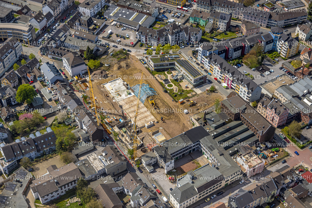 Velbert230407421 | Luftbild, Baustelle Sternbergstraße und Neubau für Klima-Kita mit Spielplatz an der Nordstraße, Velbert, Ruhrgebiet, Nordrhein-Westfalen, Deutschland