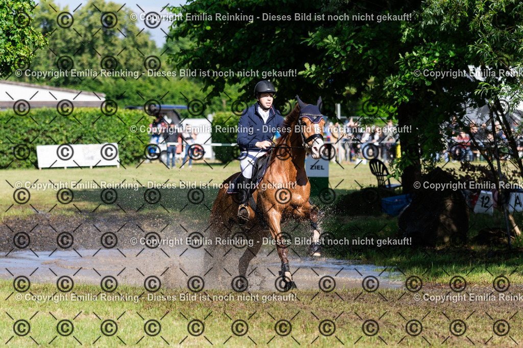 CL5A9892 | Emilia Reinking Fotografie - Realisiert mit Pictrs.com