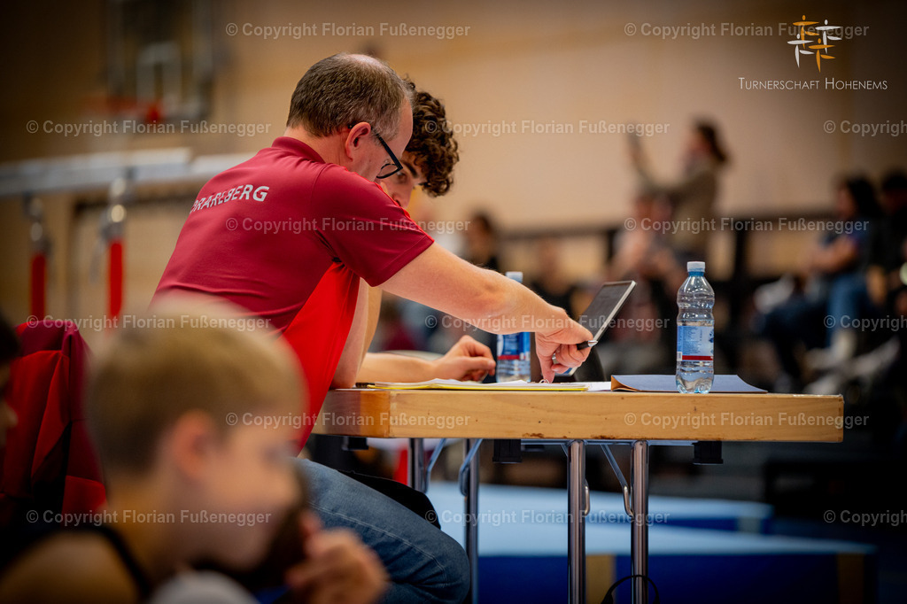 Promo-321 | "Fussifoto.com – Ihr Ansprechpartner für hochwertige Fotografie! Entdecken Sie kreative Bilder und professionelle Dienstleistungen. Kontaktieren Sie uns für Ihre Projekte!"