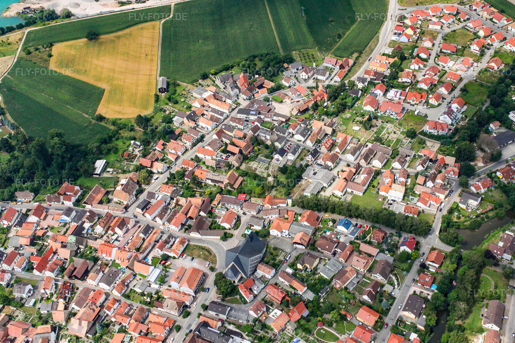 Luftbild: St. Gertrud, Untere Hauptstr in Leimersheim im Bundesland Rheinland-Pfalz in Deutschland. Foto: IMG_19167.jpg vom 05.07.2009 durch Werner Riehm/FLY-FOTO.de