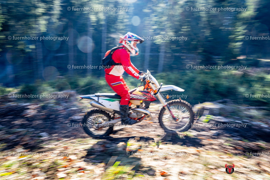 fuernholzer_241026-C1-165 | Fotografische Impressionen von der Red Stag Enduro Extreme by fuernholzer-photography.com. Endurosport in Österreich fotografisch festgehalten von fuernholzer. Auftragsfotografie für Private, Gewerbefotos und Industriefotografie. Eventfotografie, Sportfotografie und Motorsportfotografie. Anbieter von Fotoworkshops, Fototraining, fotografischen Vorträgen und Fotoseminaren.