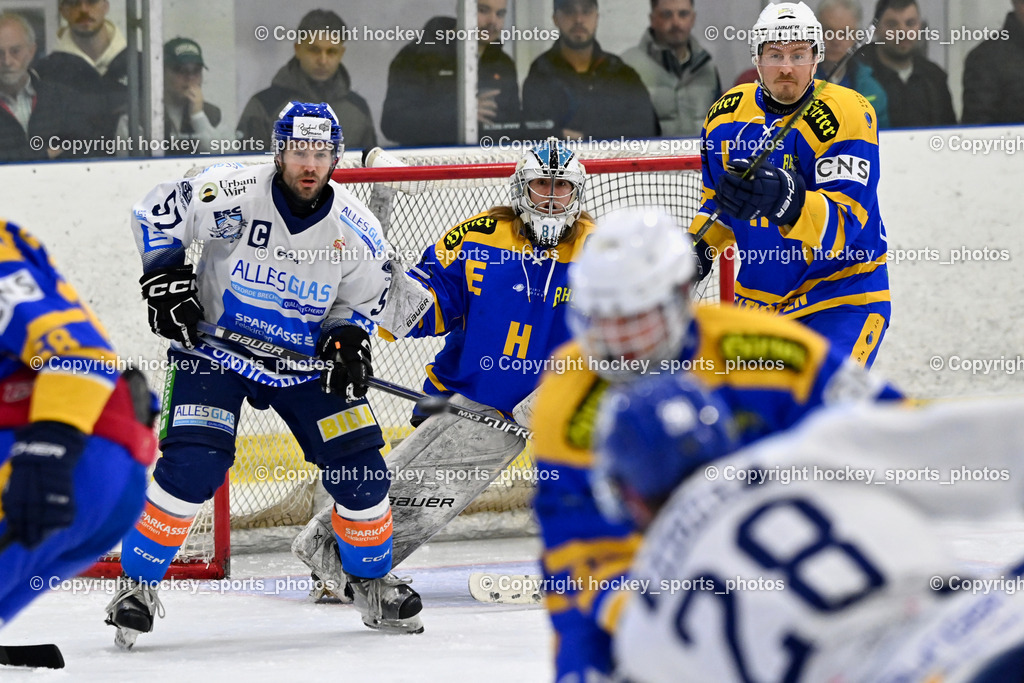 1. EHC Althofen vs. ESC Sparkasse Steindorf  | #57 Wilfan Franz ESC Steindorf, #1 Adamitsch Anja EHC Althofen, #18 Isopp Maximilian Oliver EHC Althofen, 1. EHC Althofen vs. ESC Sparkasse Steindorf , 1. EHC Althofen vs. ESC Sparkasse Steindorf  am 08.03.2026 in Althofen (Stadthalle Althofen), Austria, (Photo by Bernd Stefan)