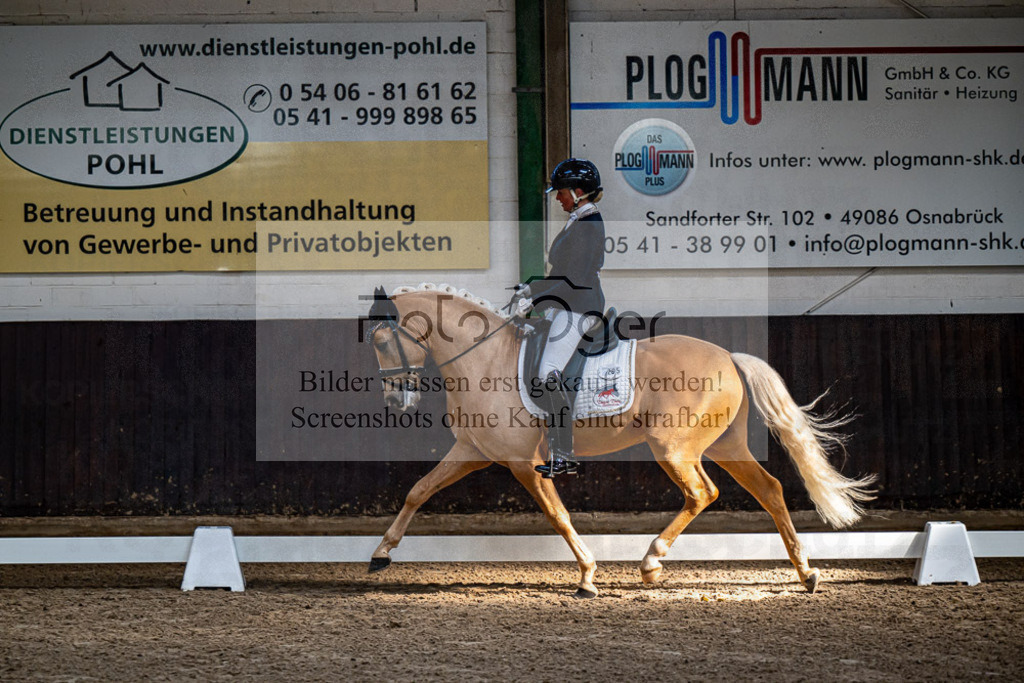 20240308-DOS_4156 | Entdecke hochwertige Reitturnierfotos von Foto Oger. Professionell, emotional und authentisch – jetzt Lieblingsmomente im Shop bestellen.Deutschlandweite Turnierfotografie. - Realisiert mit Pictrs.com