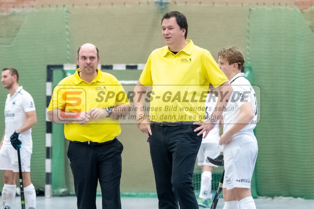 SFE_20230115_0104 | 1. Bundesliga Hockey Herren Schwarz-Weiss Neuss - Crefelder HTC am 15.01.2023 in  (Sporthalle Jahnerstrasse), Photo: Stephan Fehrmann 2022 (Sports-Gallery),Schiedsrichter