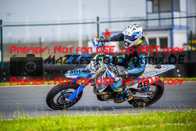 MaZZes_FotoMatrix_240621_6021986_0201 | GELL