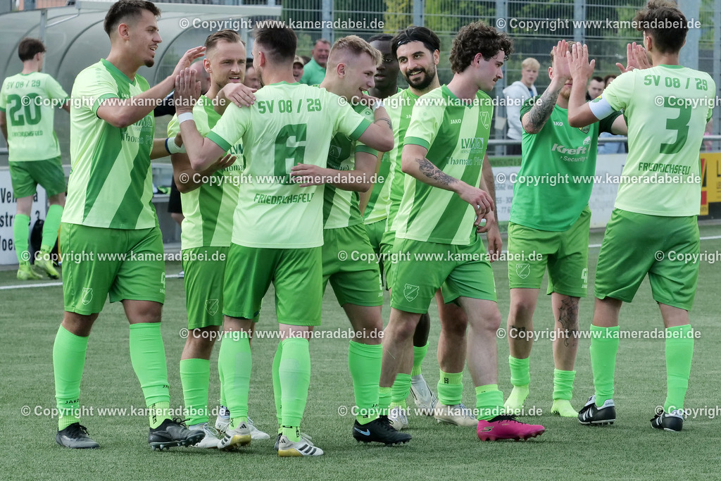Fußball : Bezirksliga : SV 08/29 Friedrichsfeld - Borusia Veen am 10.05.2026 in Voerde Friedrichsfeld | Fußball : Bezirksliga : SV 08/29 Friedrichsfeld - Borusia Veen am 10.05.2026 in Voerde Friedrichsfeld - Realisiert mit Pictrs.com