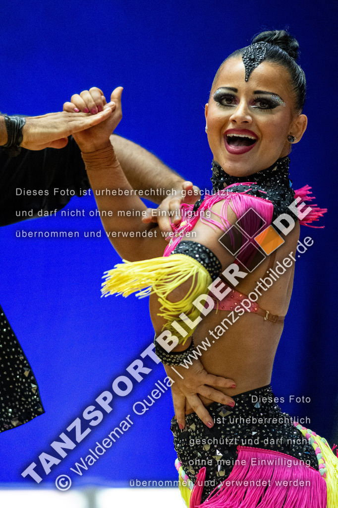 20240113-14001 | Hier finden Sie Tanz Bilder vom Latein und Standard Formationen tanzen. Sportbilder vom Tanzsport. Schöne Fotos und von Weltmeisterschaft, Europameisterschaft, Bundesliga, Regionalliga, Oberliga und Landesliga sowie von GOC Stuttgart, DanceComp, WM Bremen