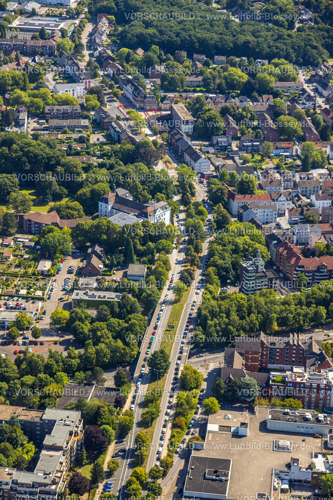 Gladbeck250800105 | Luftbild, Wohngebiet Ortsansicht an der Buersche Straße, parkende Autos auf dem Seitenstreifen, Zweckel, Gladbeck, Ruhrgebiet, Nordrhein-Westfalen, Deutschland