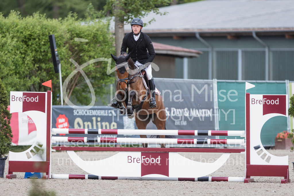 250506_Mühlen_SprPf-A2-202 | Deine schönsten Turniermomente als professionelle Fotos! Entdecke hochwertige Pferdesport-Fotografie im Online-Shop. Jetzt Fotos finden & bestellen!