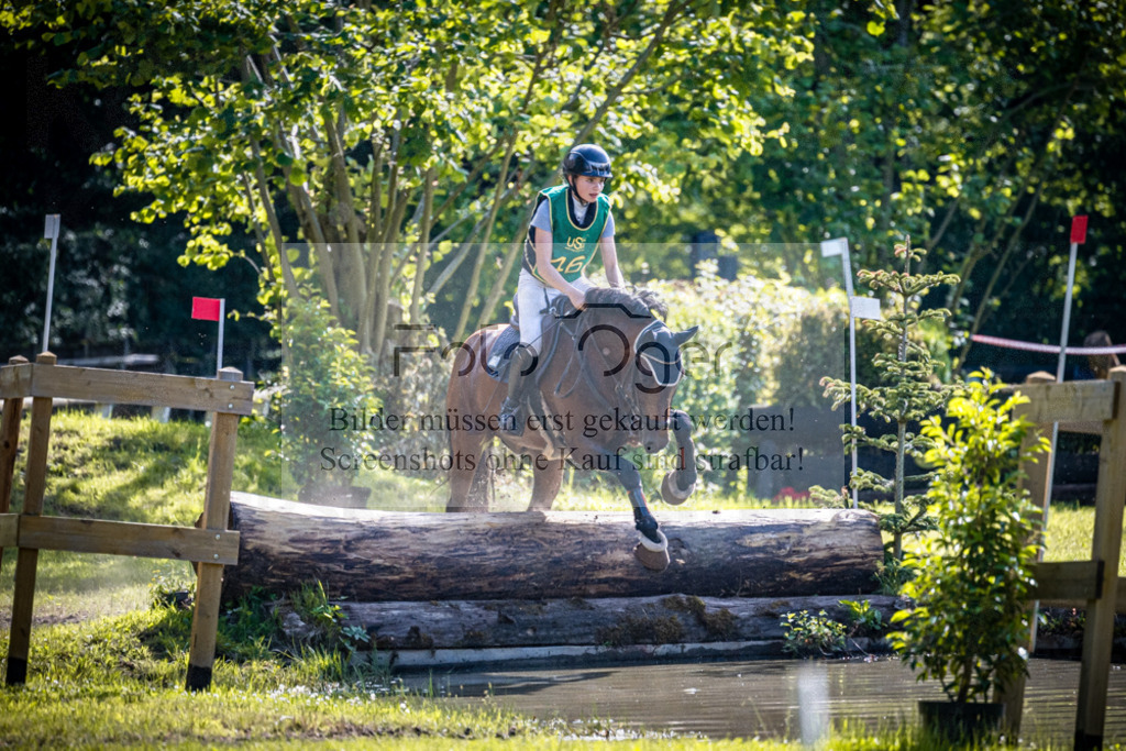 Vielseitigkeitsturnier Melle Oldendorf | Entdecke hochwertige Reitturnierfotos von Foto Oger. Professionell, emotional und authentisch – jetzt Lieblingsmomente im Shop bestellen.Deutschlandweite Turnierfotografie. - Realisiert mit Pictrs.com