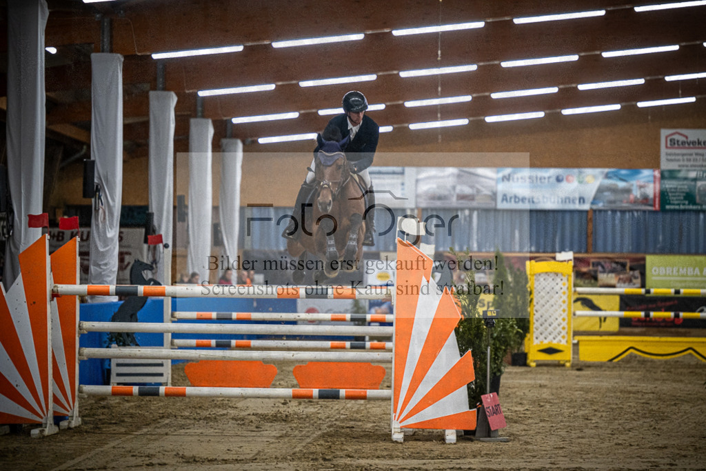 DOS_0151 | Entdecke hochwertige Reitturnierfotos von Foto Oger. Professionell, emotional und authentisch – jetzt Lieblingsmomente im Shop bestellen.Deutschlandweite Turnierfotografie. - Realisiert mit Pictrs.com