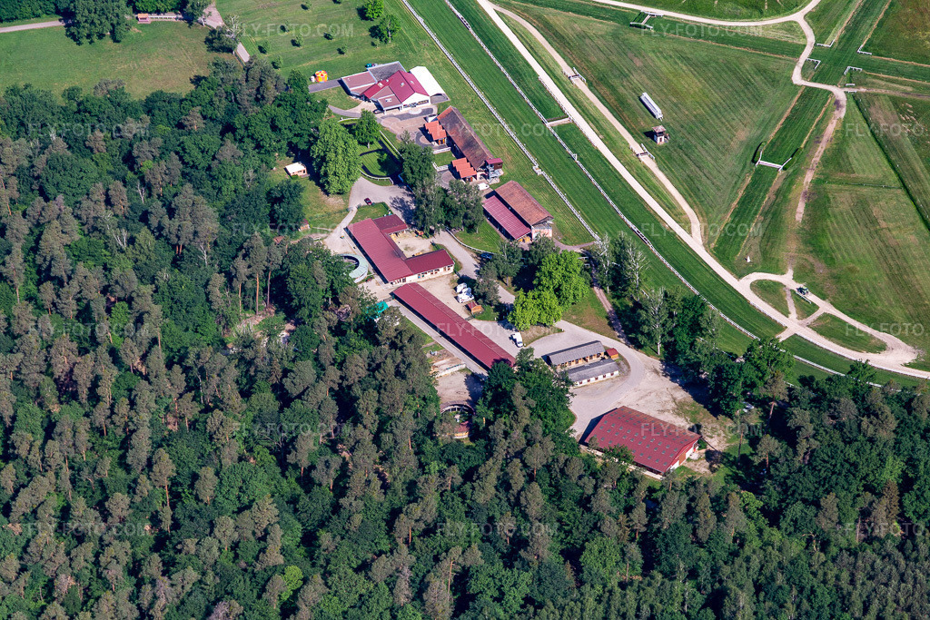 Aerial view: Hippodrome de la hardt Soc Races De Wissembourg in the district Altenstadt in Wissembourg in the state Bas-Rhin, France.Photo: IMG_131739.jpg taken on 05/22/2022 by Werner Riehm/FLY-FOTO.comResolution of the original: 5472 x 3648 pxAccueil