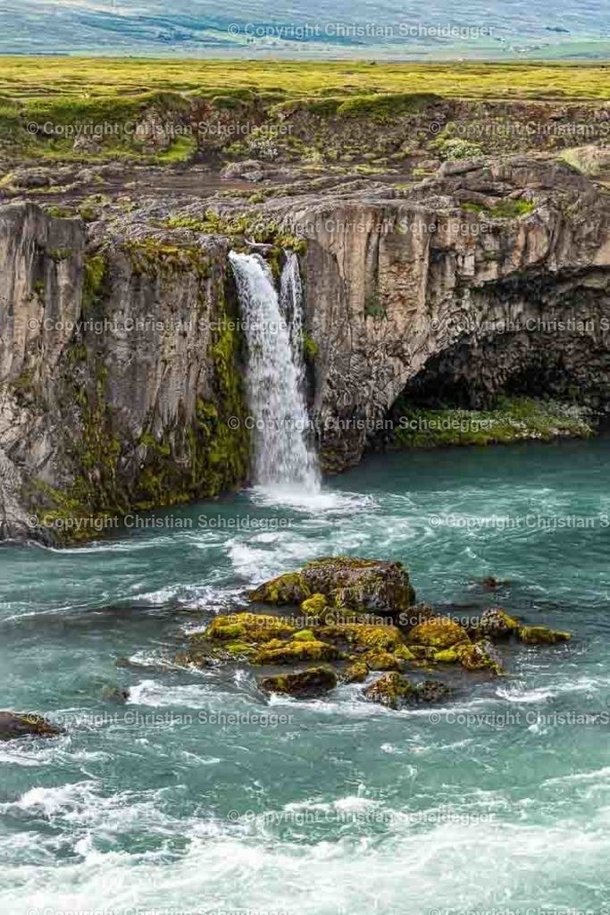 Godafoss I | Schöne Fotoprints und andere Fotobilderprodukte, frei konfigurierbar - Realisiert mit Pictrs.com