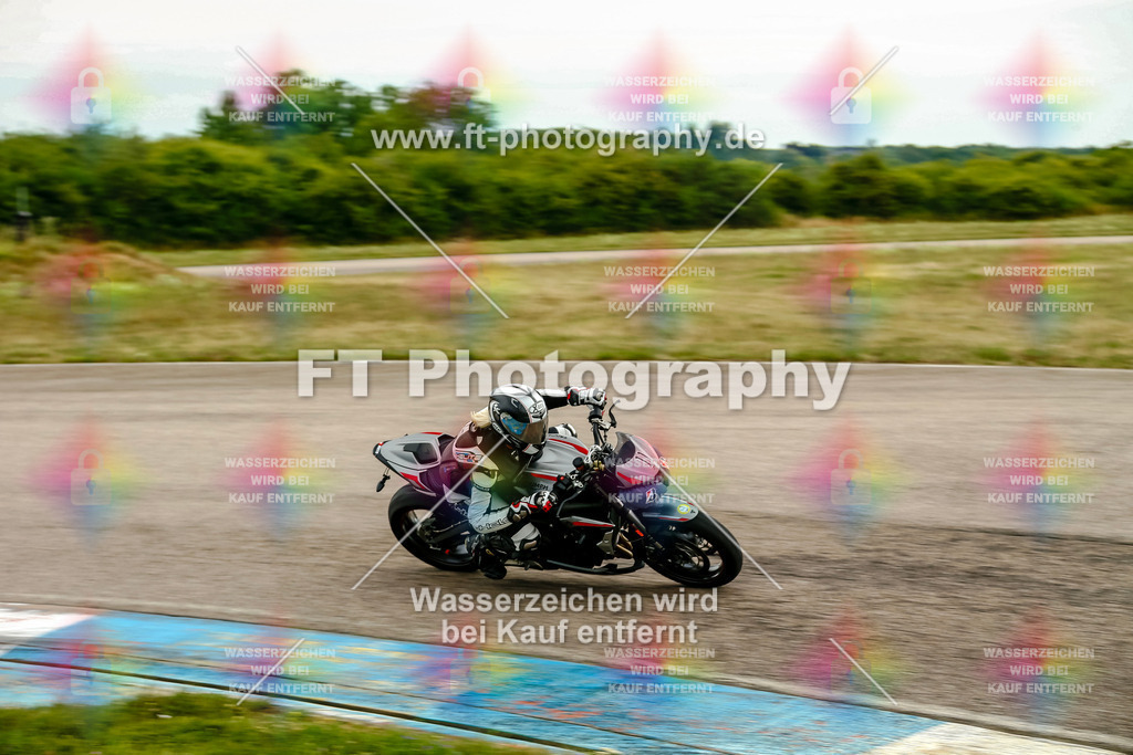 Chambley Juli-1153 | Hier findet Ihr Bilder von Touristenfahrten auf der Nürburgring Nordschleife oder von anderen Veranstaltungen die ich besucht habe. Viel Spass beim Durch Schauen 