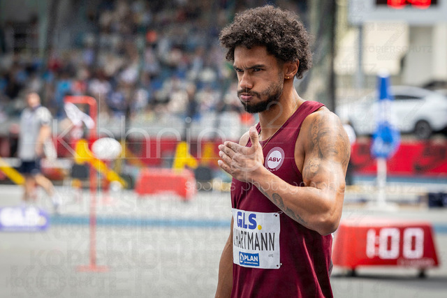 Deutsche Leichtathletik-Meisterschaften; Bochum-Wattenscheid, 26.07.2026 | Joshua Hartmann (ASV Köln e.V.) bei der Staffel; Deutsche Leichtathletik-Meisterschaften am 26.07.2026 im Lorheide-Stadion, Bochum-Wattenscheid (Nordrhein-Westfalen).
