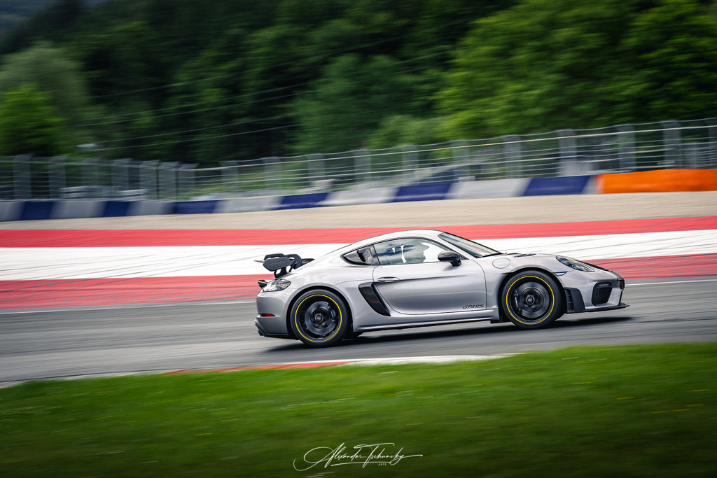 R6AT4661 _Alexander Tschuncky | Entdecken Sie die faszinierende Welt von Alexander Tschuncky Arts: Kreative Fotografie, atemberaubende Automobilkunst und hochwertiger Bilderdruck. Lassen Sie sich inspirieren! - Realisiert mit Pictrs.com