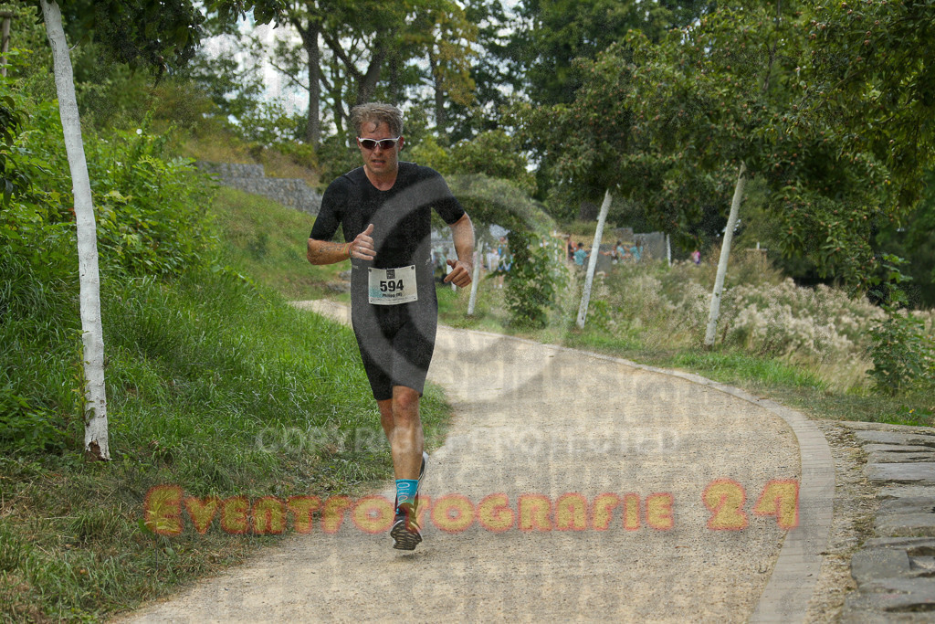 250824_1426_EX1_6189 | Sportfotografie im Rhein-Sieg Kreis, Köln, Bonn, NRW, Rheinland Pfalz, Hessen, etc. Unser Tätigkeitsfeld umfasst den Laufsport vom Volkslauf über den Marathon, Duathlon, Triathon bis zum Ultralauf wie Kölnpfad Ultra oder Schindertrail.