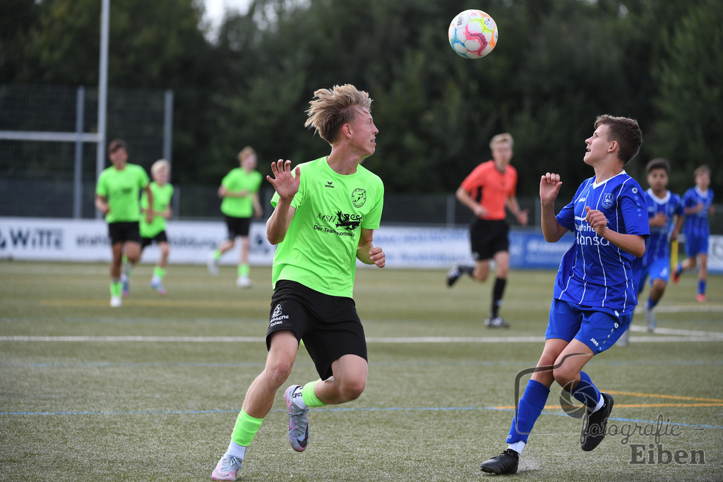 FC Rastede-JFV Edewecht | C-Jugend Landesliga; FC Rastede (blau)-JFV Edewecht (grün) am 16.08.2025 in Rastede (Sportanlage Köttersweg), Photo: Philip Eiben 2025 - Realisiert mit Pictrs.com