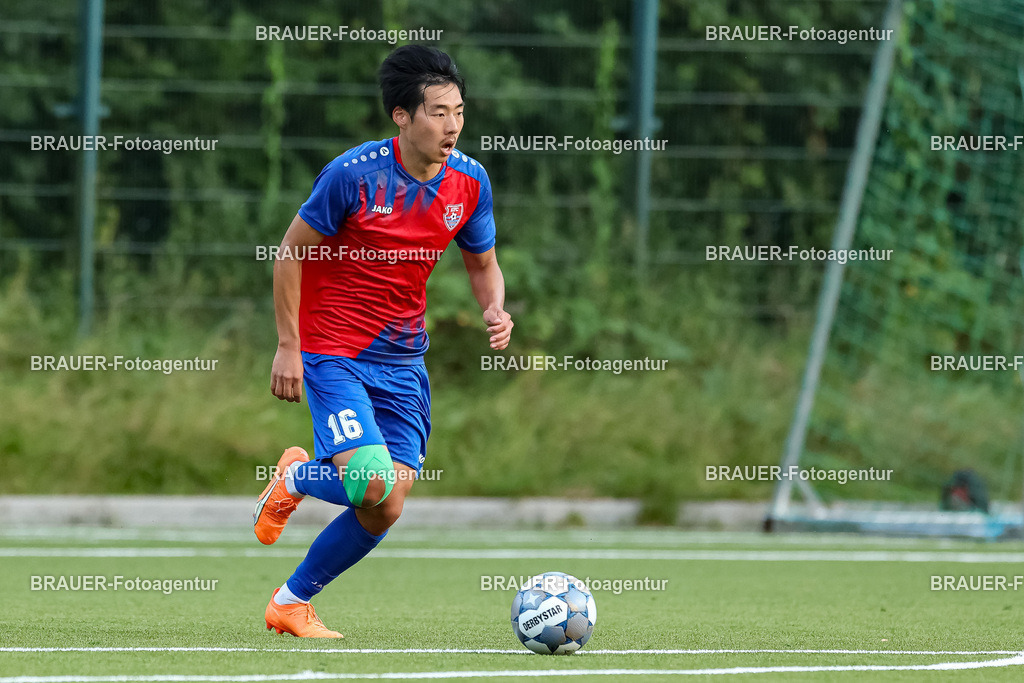 1_KFCWAT_20250723_1007.JPG -  - KFC Uerdingen - SG Wattenscheid 09 - Testspiel | Krefeld, Deutschland, 23.07.25: Seongsun You (KFC Uerdingen) in Aktion, am Ball, Einzelaktion waehrend des Testspiel Spiels zwischen KFC Uerdingen - SG Wattenscheid 09 in der Covestro Sportpark am 23. July 2025 in Krefeld, Deutschland. (Foto von Stefan Brauer/Brauer-Fotoagentur)