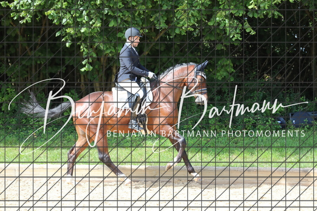 AZ2A2743 | Benjamin Bartmann Photomoments