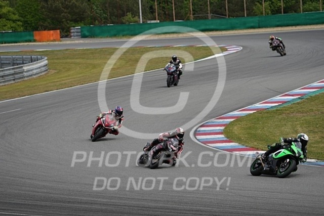 2024_05_05_PBK_34330 | Sportfotografie; SlowMotion; Video; Rennstrecke; Hafeneger; Speer; Racing; RSE; BMW; CBO; Trackday; Motorsportarena; Hockenheimring; Brno; Most; Barcelona; Valencia