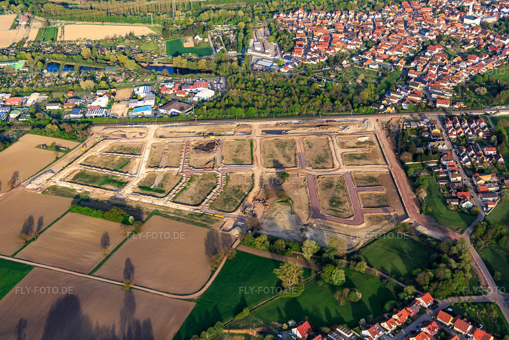 Luftbild: Neubaugebiet Paul-Klee-Ring in Wörth am Rhein im Bundesland Rheinland-Pfalz in Deutschland. Foto: IMG_077934.jpg vom 24.04.2015 durch Werner Riehm/FLY-FOTO.de