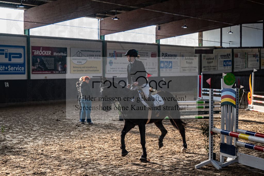 20240309-DOS_5403 | Entdecke hochwertige Reitturnierfotos von Foto Oger. Professionell, emotional und authentisch – jetzt Lieblingsmomente im Shop bestellen. - Realisiert mit Pictrs.com