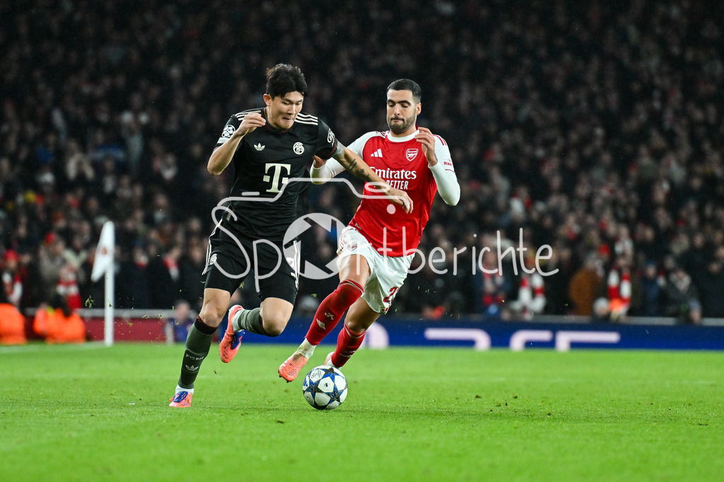 Arsenal FC - FC Bayern München | LONDON, ENGLAND - 26. NOVEMBER: im Duell Minjae KIM (FC Bayern Munich 3) und Mikel MERINO (Arsenal FC 23) beim Ligaspiel zwischen Arsenal London und dem FC Bayern München am 5. Spieltag der UEFA Champions League im Emirates Stadium am 26.11.2025